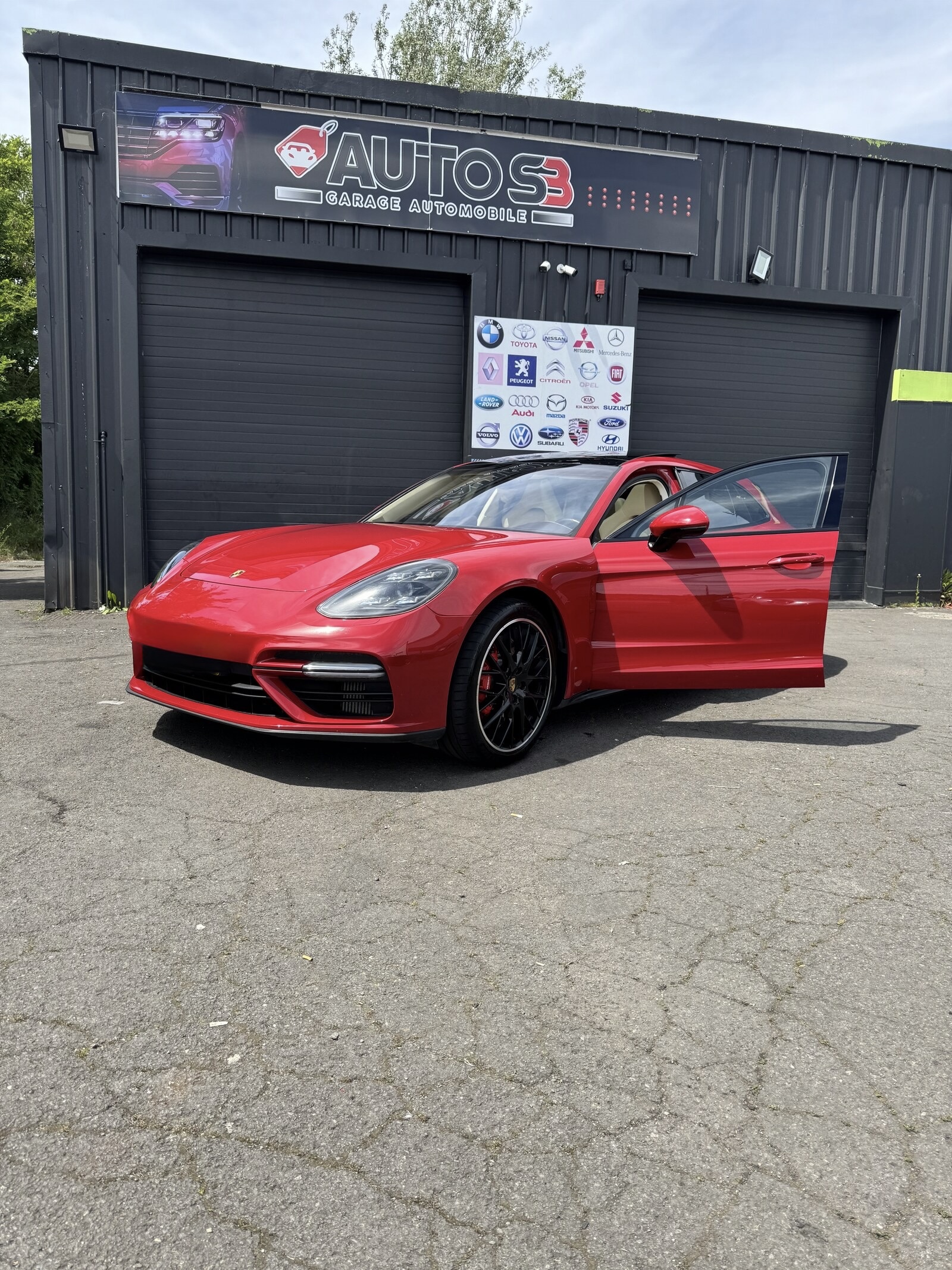 Véhicule Porsche préparé au Garage Auto SB à Thionville